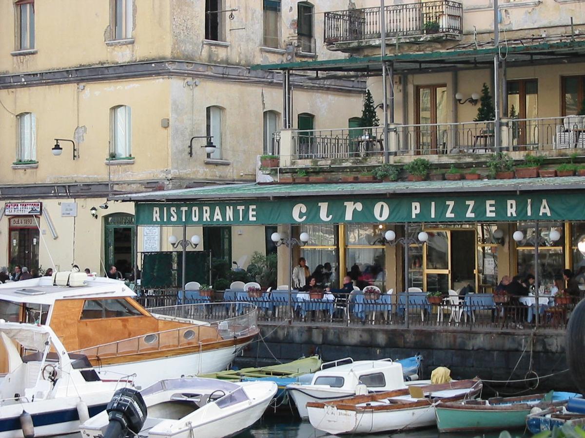Napoli Lungomare Caracciolo Mon Amour Exterior foto